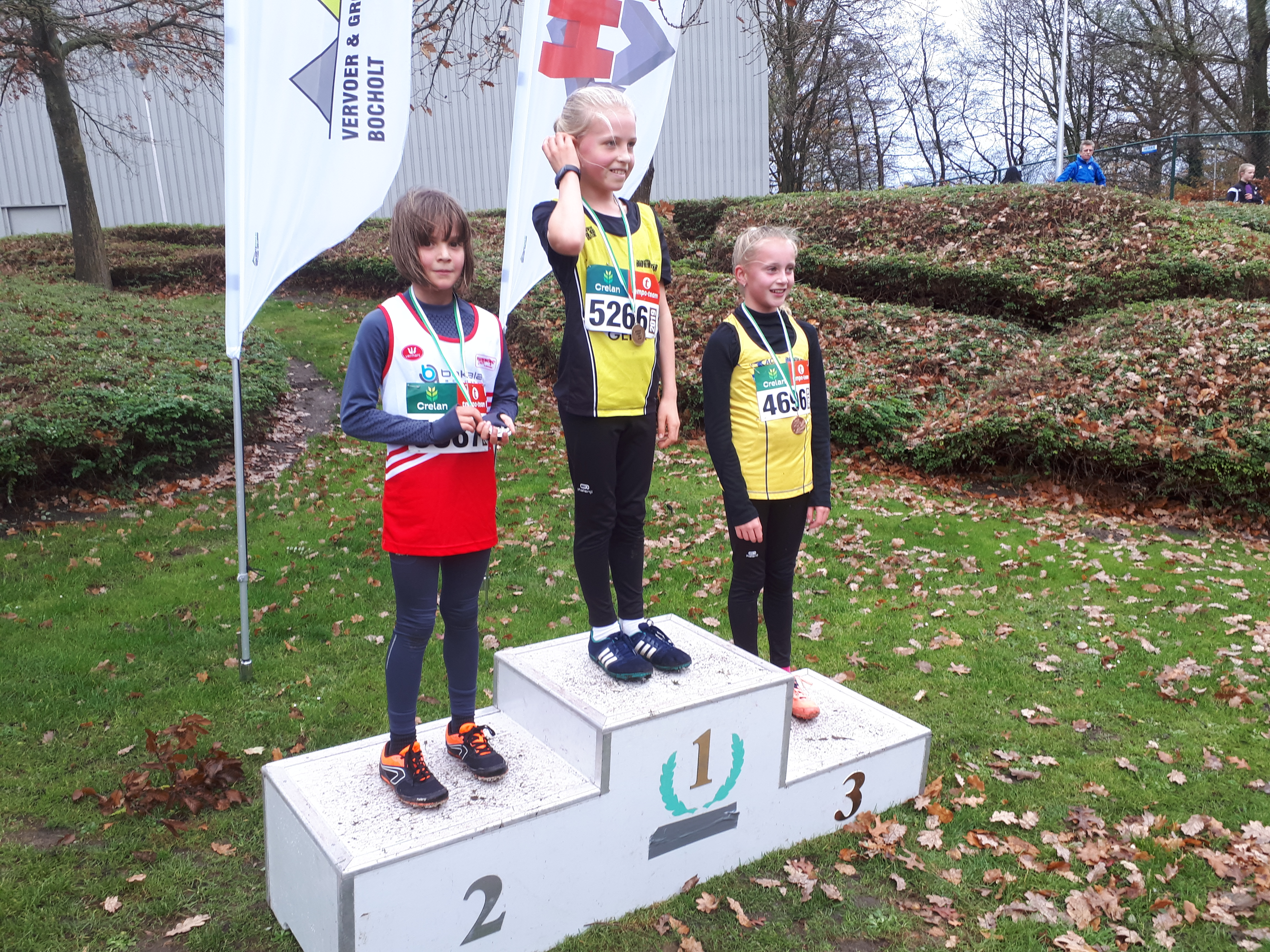 Zondag 2 december 2018 LCC veldloop in Bree met 7 podia voor onze atleten.