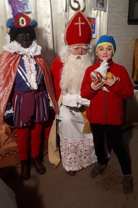 De Sint en zijn Piet brachten een bezoekje aan de training van DCLA Halen